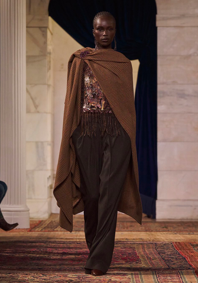 Современные Жанны д’Арк на осеннем шоу Ralph Lauren