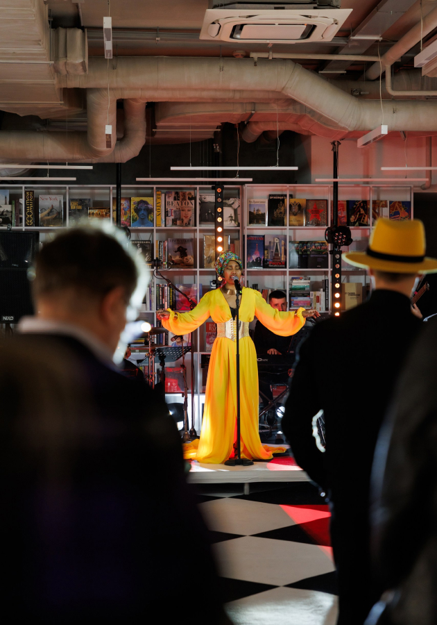 Открытие выставки африканских фотографов «Пижоны» Малика Сидибе и Бодуэна Муанда в Центре визуальной культуры Béton