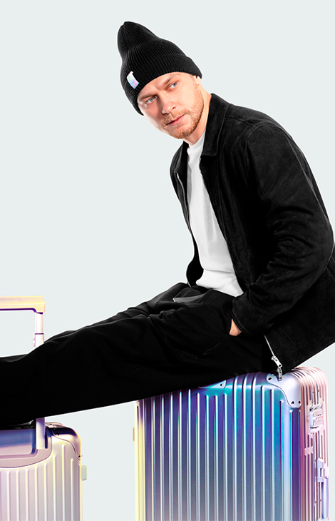 &laquo;Он&nbsp;ли?&raquo;: актер Юра Борисов плавает на&nbsp;морозе&nbsp;&mdash; почему все шепчутся?