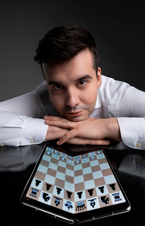 Posta Событие: Ян&nbsp;Непомнящий на&nbsp;первом в&nbsp;мире сеансе одновременной игры в&nbsp;шахматы на&nbsp;складных смартфонах HUAWEI Mate&nbsp;X7