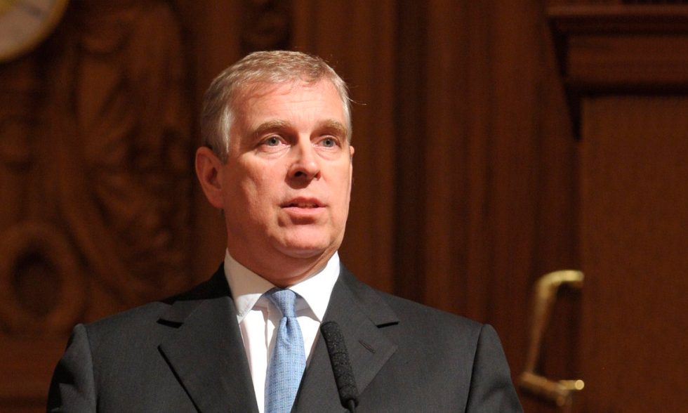 Брат короля Великобритании Эндрю Маунтбеттен-Виндзор задержан по&nbsp;&laquo;делу Эпштейна&raquo;