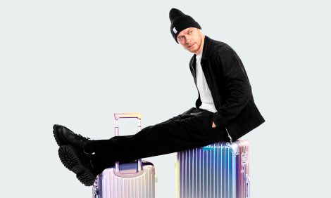 &laquo;Он&nbsp;ли?&raquo;: актер Юра Борисов плавает брасом на&nbsp;морозе&nbsp;&mdash; почему все шепчутся?