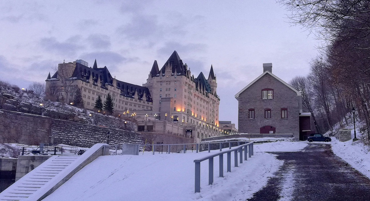 #TravelБизнес: Канада изменила процедуру работы с визами для россиян — что произошло и как теперь получать визу?