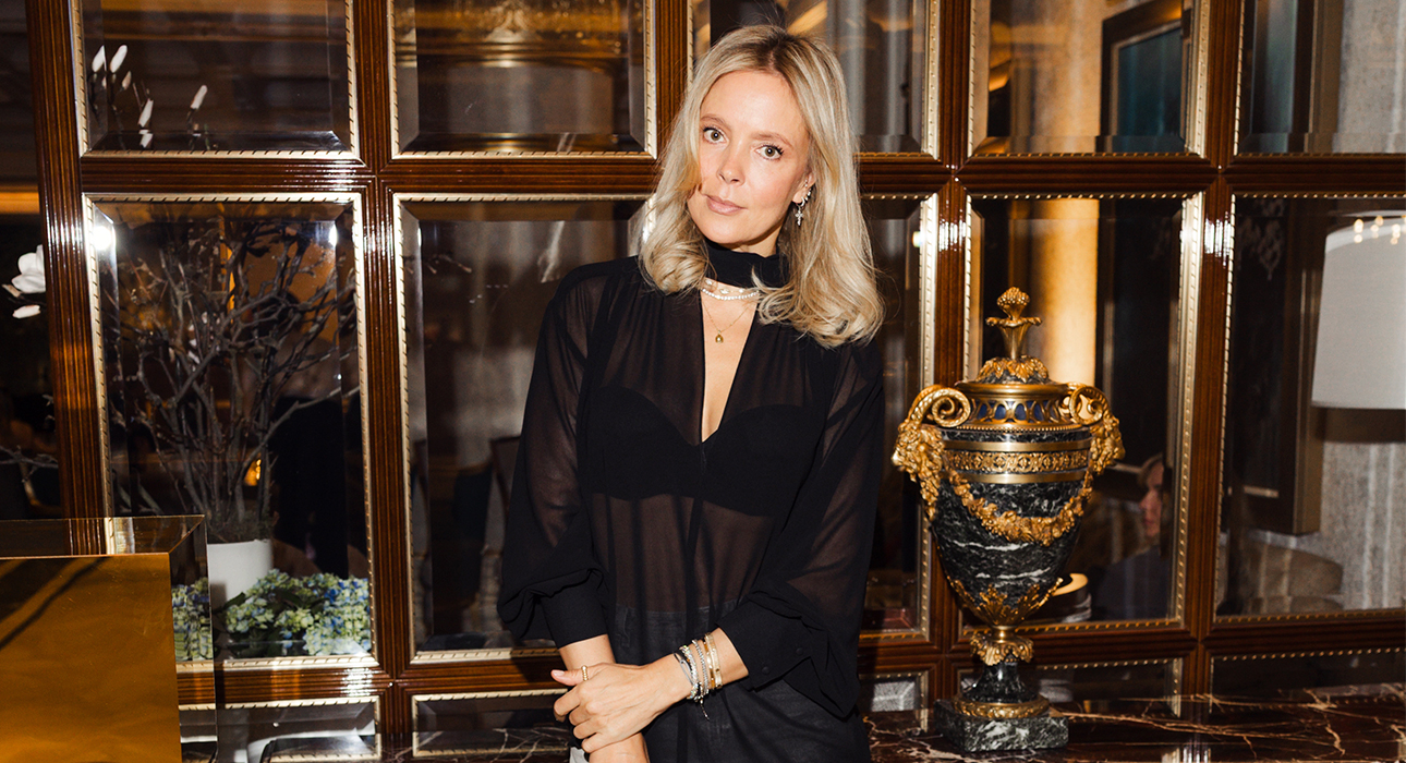 Виктория Манасир