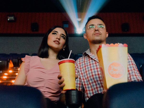 Новая реальность: даже студенты киношкол не&nbsp;могут смотреть кино, не&nbsp;отвлекаясь на&nbsp;смартфон