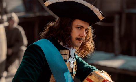 Кино Posta: Милош Бикович&nbsp;&mdash; в&nbsp;тизере комедии &laquo;Холоп-3&raquo;