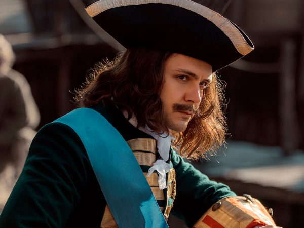 Кино Posta: Милош Бикович&nbsp;&mdash; в&nbsp;тизере комедии &laquo;Холоп-3&raquo;