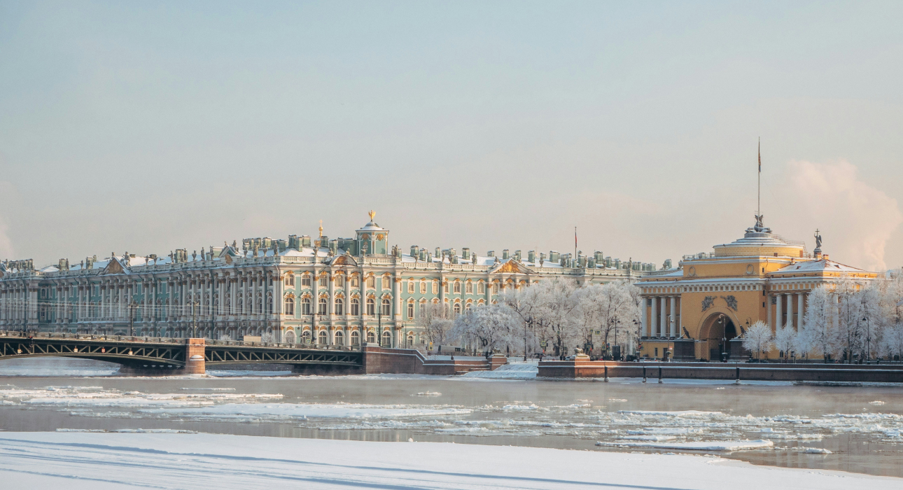 ПитерWeekly: бесплатный вход на все выставки в Русском музее, гастроли московского Театра «Озеро» и новый ресторан русской кухни «Белый рябчик»