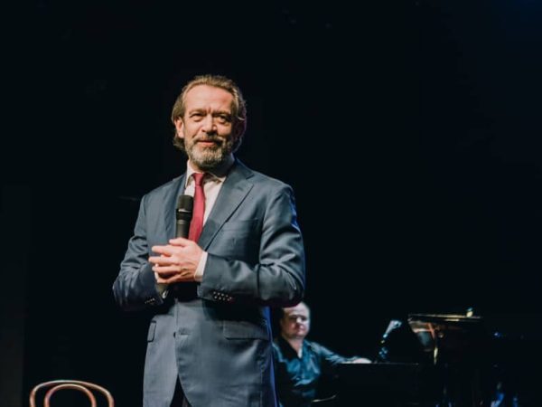 Ветер перемен: Александра Сокурова исключили из&nbsp;совета по&nbsp;развитию кинематографии, а&nbsp;Владимира Машкова&nbsp;&mdash; включили