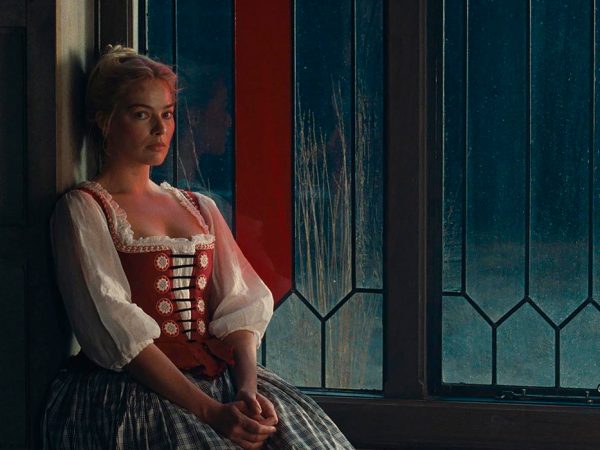 &laquo;Чем больше, тем лучше&raquo;: как устроена сюрреалистическая вселенная нового &laquo;Грозового перевала&raquo; Эмиральд Феннел