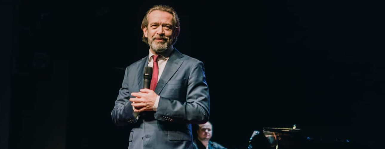 Ветер перемен: Александра Сокурова исключили из&nbsp;совета по&nbsp;развитию кинематографии, а&nbsp;Владимира Машкова&nbsp;&mdash; включили