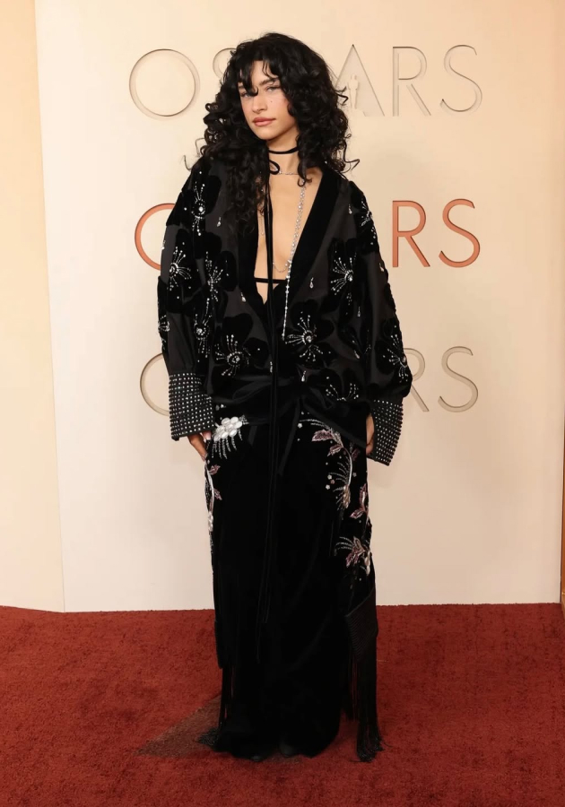 Одесса Эзайон в Valentino 