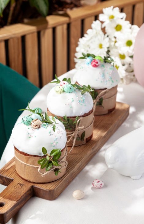 Едим не&nbsp;дома: Пасха в&nbsp;ресторанах Москвы&nbsp;&mdash; авторские панеттоне, куличи-матрешки и&nbsp;зефирные маки