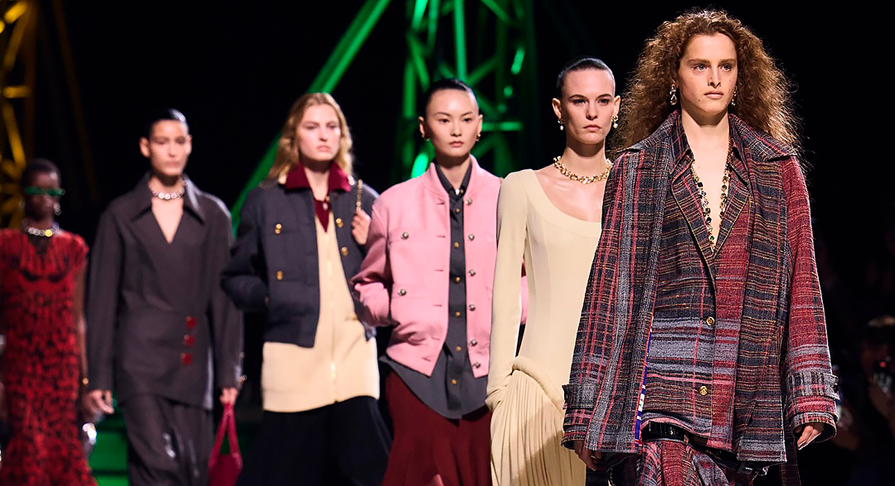 Модные хроники: архивы, авангард и новая муза — главное о второй коллекции Матье Блази для Chanel