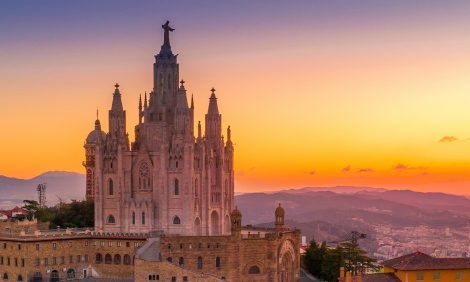 Дайджест путешественника: увеличение туристического налога в&nbsp;Барселоне, музей Альберто Джакометти в&nbsp;Париже и&nbsp;бесплатный Аэроэкспресс в&nbsp;Москве