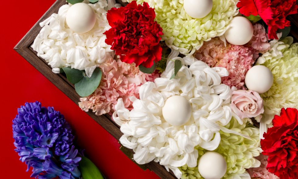 Едим не&nbsp;дома 8&nbsp;Марта: сюрпризы в&nbsp;кубике льда в&nbsp;Avero Mio, чемоданчик с&nbsp;конфетами в&nbsp;&laquo;Dr. Живаго&raquo; и&nbsp;девичник по-итальянски в&nbsp;Essenza by&nbsp;Mauro Panebianco