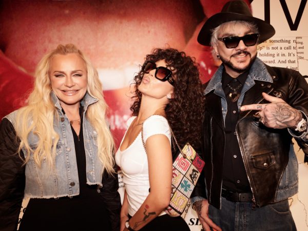 Светский бэкстейдж: закрытый предпремьерный показ фильма-концерта Zivert