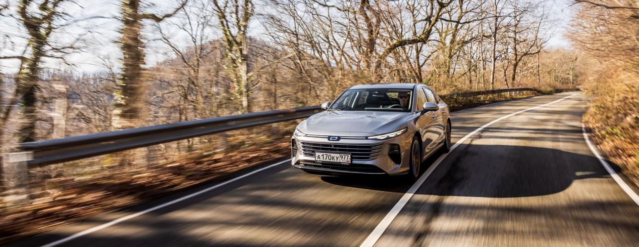 Posta Авто: партнерство Hongqi и&nbsp;World Class, старт продаж Soueast S06, запуск кроссовера iCAURV27 и&nbsp;другие новости