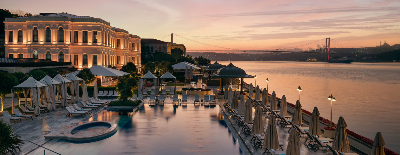 Гольф, медовый месяц, девичник или формат &laquo;только для взрослых&raquo;: Елена Томаева рассказывает, где отдыхать, чтобы увидеть нетривиальную Турцию