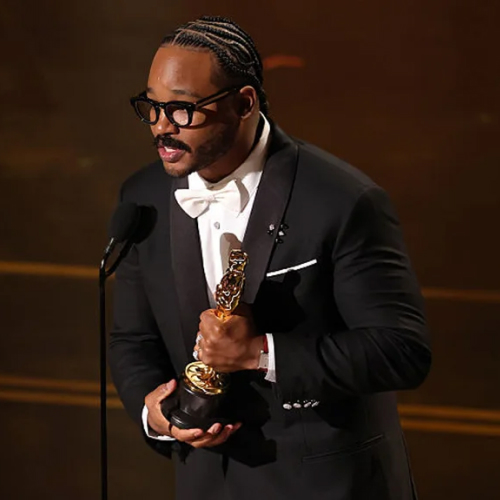 Киноночь с&nbsp;Андреем Перегудовым: &laquo;Грешники&raquo; Райана Куглера&nbsp;&mdash; ода черному искусству, которое переживет и&nbsp;вампиров, и&nbsp;расизм, и&nbsp;непонимание