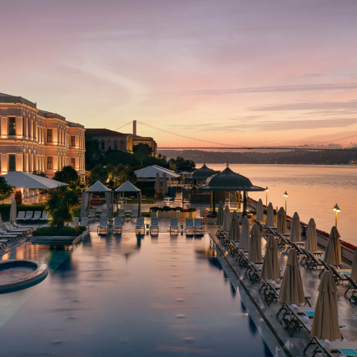 Гольф, медовый месяц, девичник или формат &laquo;только для взрослых&raquo;: Елена Томаева рассказывает, где отдыхать, чтобы увидеть нетривиальную Турцию