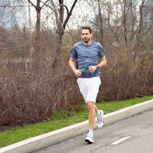 Ян Кооманс и HUAWEI WATCH GT Runner 2