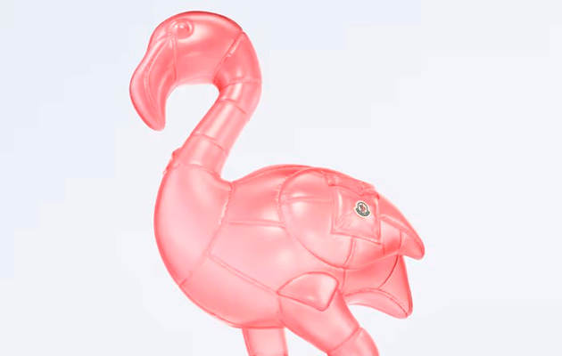 Розовый фламинго, мороженое и Джейми Дорнан: Moncler представил летнюю коллекцию