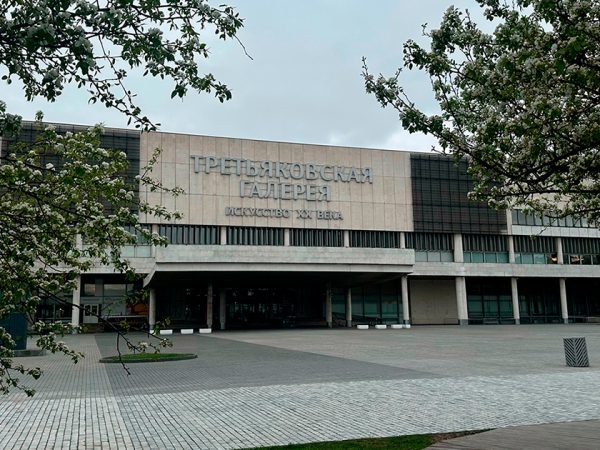 Москва Weekly: открытие легендарного кабаре &laquo;Шум&raquo;, ярмарка Арт Москва и&nbsp;выставка &laquo;Великолепие русского костюма&raquo; в&nbsp;Царицыно