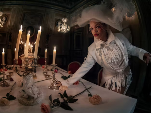 Мода. Хроники недели: отель Louis Vuitton в&nbsp;Лондоне, фотосессия Рианны с&nbsp;дочерью для W&nbsp;Magazine и&nbsp;возвращение Baguette от&nbsp;Fendi