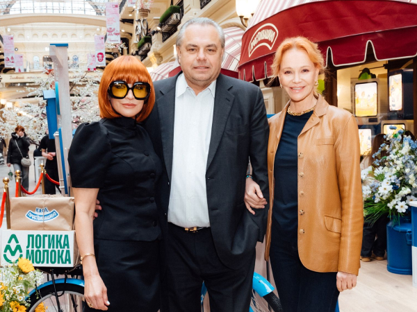 Светский бэкстейдж: открытие кафе &laquo;Простоквашино&raquo; в&nbsp;ГУМе