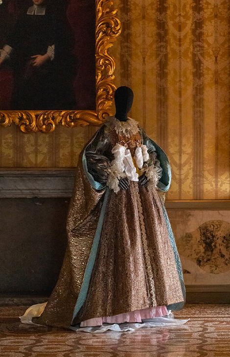 Art &amp;&nbsp;Travel: в&nbsp;венецианском Палаццо дизайнера Дриса Ван Нотена открылась выставка &laquo;Единственный настоящий протест&nbsp;&mdash; это красота&raquo;