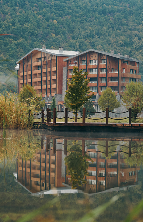 Дайджест путешественника: филиал парижского Центра Помпиду в&nbsp;Сеуле, шоколадный парк в&nbsp;Швейцарии и&nbsp;гигантский кот в&nbsp;аэропорту Гонконга
