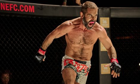 &laquo;Бой со&nbsp;зверем&raquo;: Рассел Кроу и&nbsp;Люк Хемсворт&nbsp;&mdash; в&nbsp;спортивной драме о&nbsp;мире смешанных боевых искусств