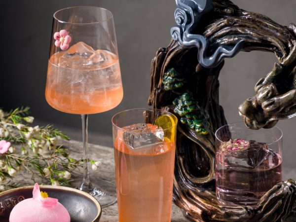 Едим не&nbsp;дома: разделка тунца в&nbsp;Fumisawa Sushi, специальное меню к&nbsp;цветению сакуры в&nbsp;Ikura и&nbsp;новые завтраки с&nbsp;подарками в&nbsp;&laquo;Юг&nbsp;22&raquo;