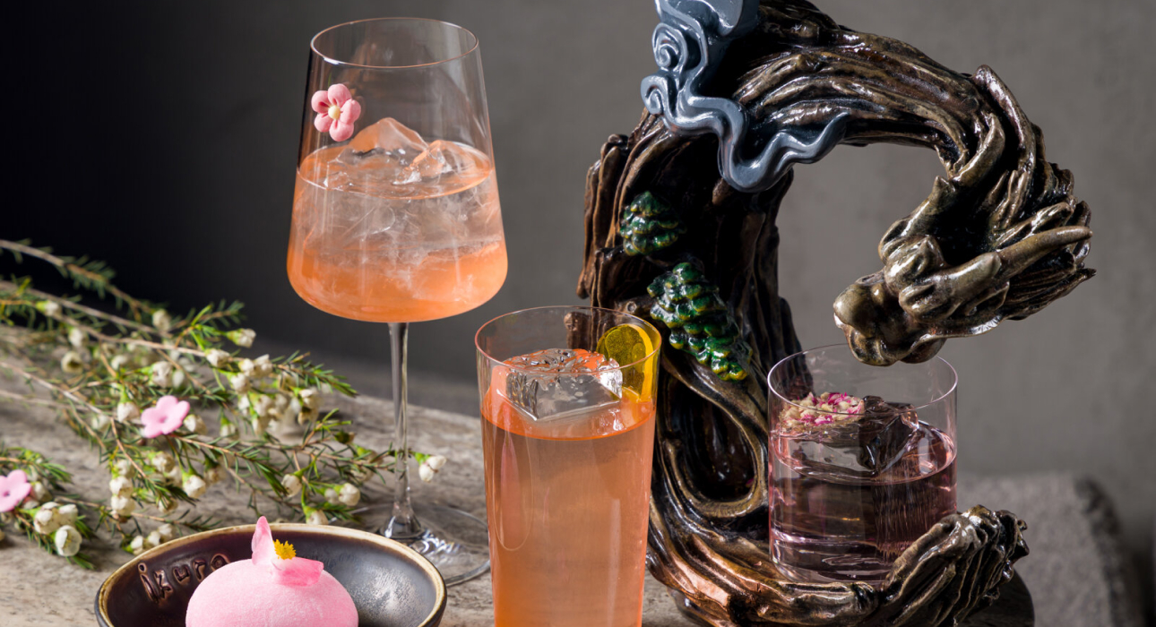 Едим не дома на выбор: разделка тунца в Fumisawa Sushi, специальное меню к цветению сакуры в Ikura и новые завтраки с подарками в «Юг 22»