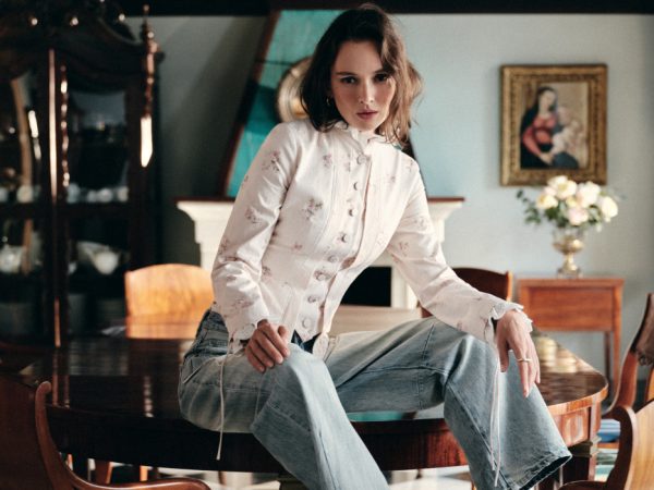 Мода. Хроники недели: смена руководства Dolce &amp;&nbsp;Gabbana, линия денима Ala&iuml;a, новый трек Леди Гаги Runway и&nbsp;свежая съемка Паулины Андреевой