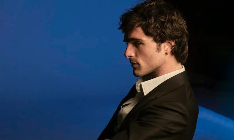 Джейкоб Элорди&nbsp;&mdash; новое лицо аромата Bleu de&nbsp;Chanel