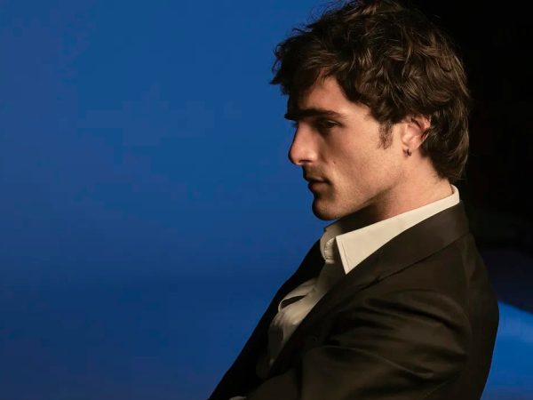 Джейкоб Элорди&nbsp;&mdash; новое лицо аромата Bleu de&nbsp;Chanel