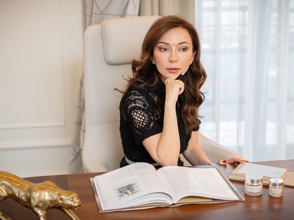 Главные по&nbsp;красоте: представитель бренда BYRAIN в&nbsp;России Джулия Адамова&nbsp;&mdash; о&nbsp;косметике нового поколения, маркетинговых уловках и&nbsp;личных лайфхаках