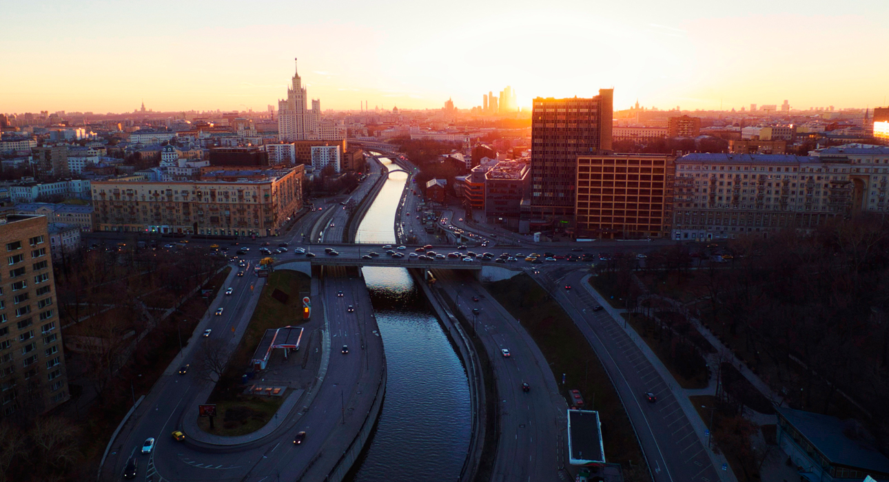 Москва Weekly: премьера спектакля «Сны моего отца 2.0», мюзикл «Кабаре» Егора Дружинина и фотовыставка «Ермоловский — 100. Расширяя границы»