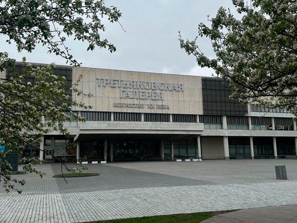 Москва Weekly: открытие легендарного кабаре &laquo;Шум&raquo;, ярмарка Арт Москва и&nbsp;выставка &laquo;Великолепие русского костюма&raquo; в&nbsp;Царицыно