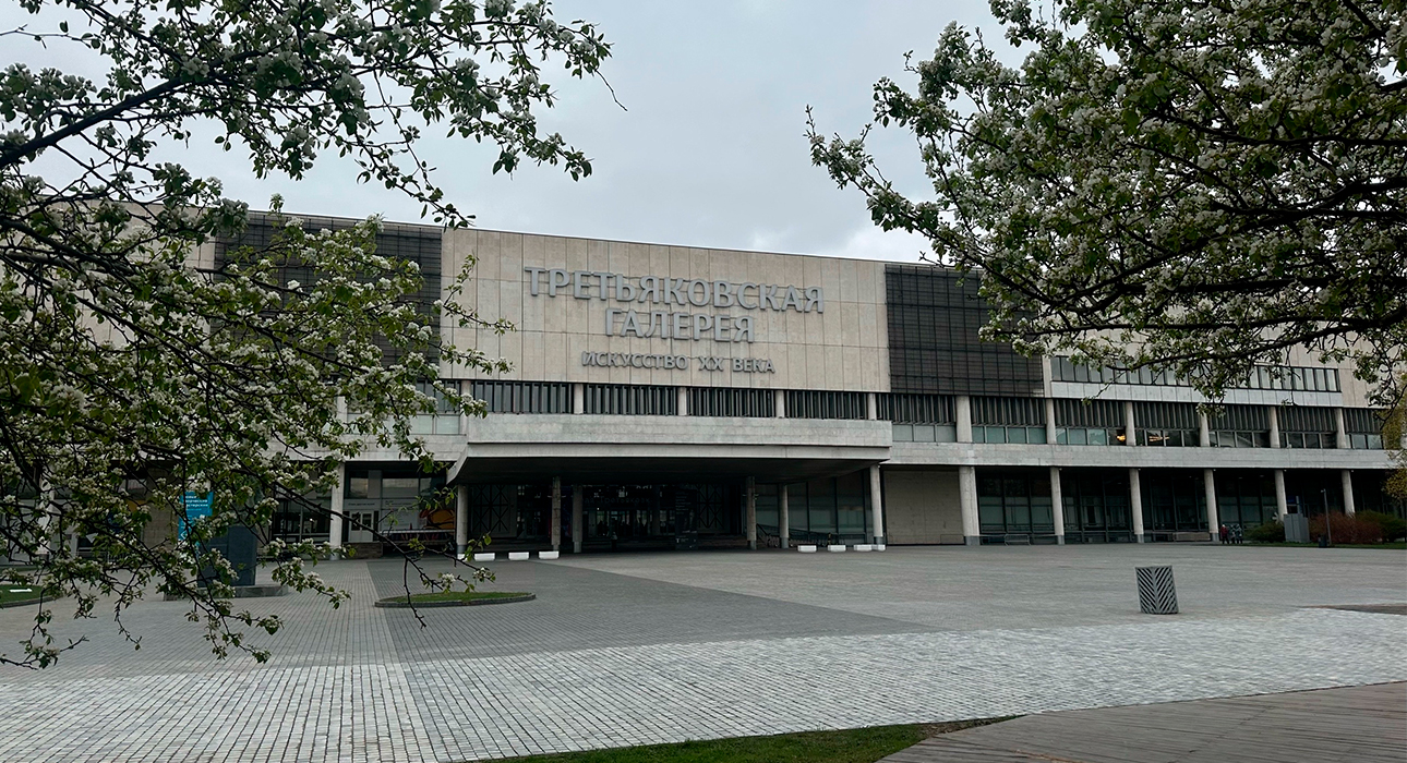 Москва Weekly: открытие легендарного кабаре «Шум», ярмарка Арт Москва и выставка «Великолепие русского костюма» в Царицыно