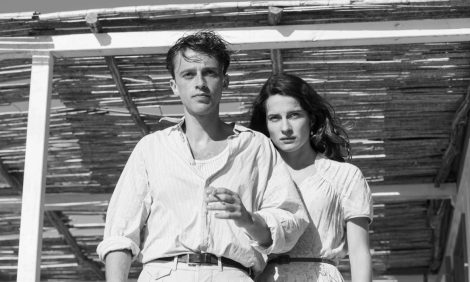 Киноночь с&nbsp;Андреем Перегудовым: смотрим новый фильм Франсуа Озона &laquo;Посторонний&raquo;