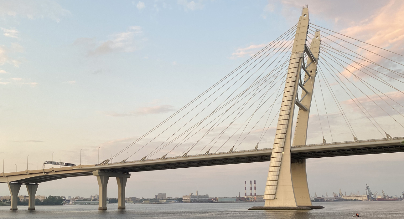 Питер Weekly: фестиваль «Виртуозы флейты» & «Северная лира», выставка «КВ-7. Тапиес — Бродский» и новый ресторан «Баски & Монегаски»