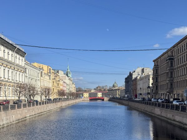 Питер Weekly: 25-й юбилейный сезон Международного фестиваля балета Dance Open, &laquo;Зеркальная выставка&raquo; в&nbsp;кабаре &laquo;ШУМ&raquo; и&nbsp;&laquo;Сказочный Пикник Гельвеции&raquo;