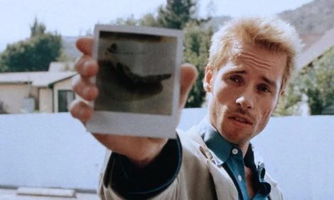 &laquo;Помни&raquo;: культовый психологический детектив Кристофера Нолана выйдет в&nbsp;повторный прокат 2&nbsp;июля