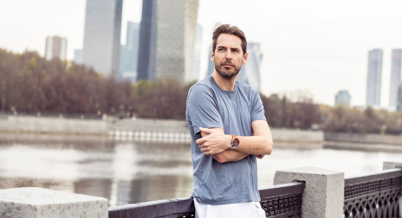 Ян Кооманс и HUAWEI WATCH GT Runner 2