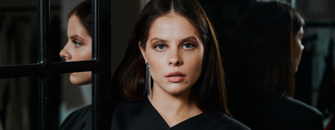 Встречный вопрос с&nbsp;Георгием Перадзе: звезда остросюжетной драмы &laquo;На&nbsp;льду&raquo; Ангелина Пахомова&nbsp;&mdash; о&nbsp;профессии, танцах&nbsp;и... компульсивном переедании