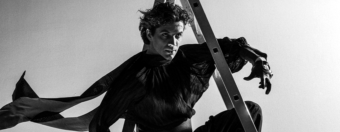 Премьер на&nbsp;мотоцикле: артист Большого театра Игорь Цвирко&nbsp;&mdash; о&nbsp;любимых партиях, конфликте поколений&nbsp;и... экстремальных увлечениях