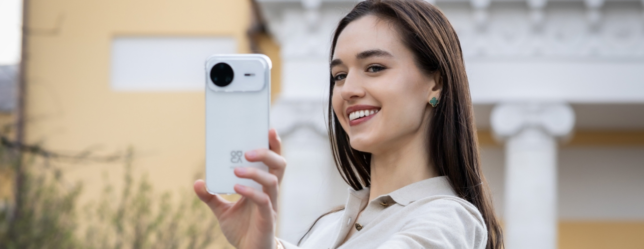 <b>#Наследники</b> &laquo;Быть в&nbsp;моменте&raquo;: модель и&nbsp;журналист София Мягких&nbsp;&mdash; о&nbsp;любимых местах Патриарших, цифровом детоксе и&nbsp;пользе умных технологий